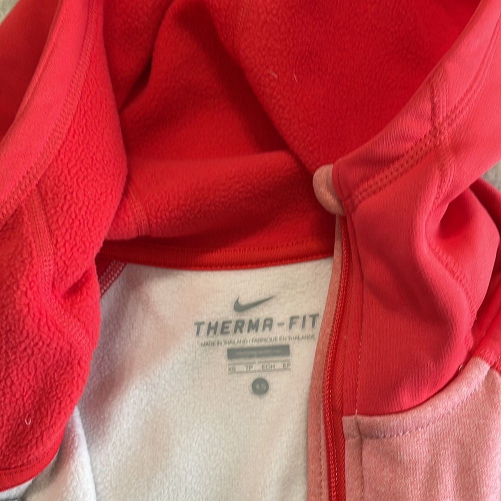 Nike therma fit full zip hoodie - Picture 2 of 3
